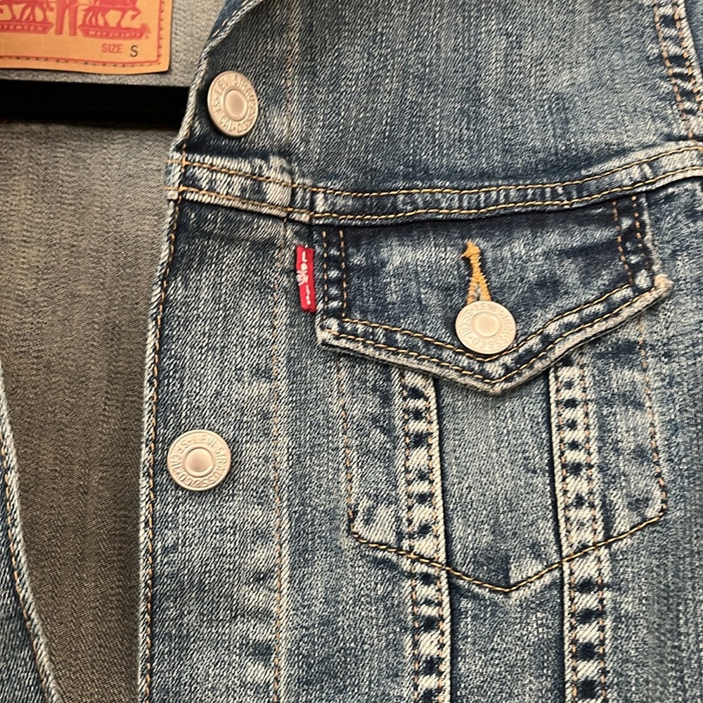 Levi’s Jean Jacket - image 5